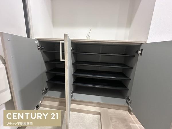 千里桃山台団地A1棟