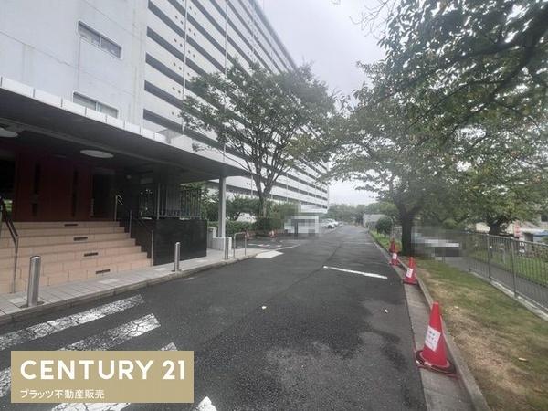 公社千里山田住宅A-2棟