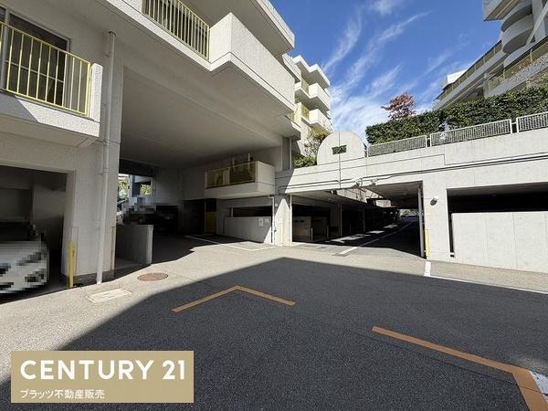 千里山ロイヤルマンション２番街Ｄ棟