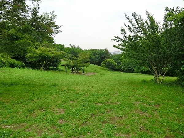 コスモ横浜小机(東本郷公園)