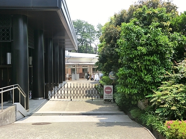 コーポフジ(横浜孝道幼稚園)