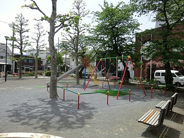 横浜市中区本牧元町の新築一戸建(多聞院前公園)