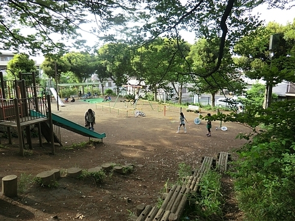 マイキャッスル鷺沼(有馬ふるさと公園)