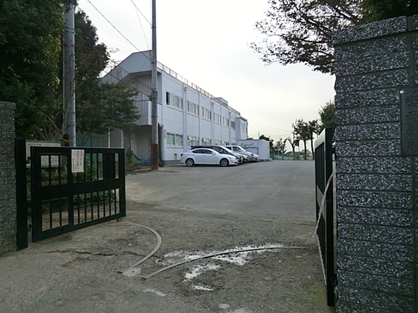 東寺尾ヒルズ84E棟(横浜市立生麦中学校)