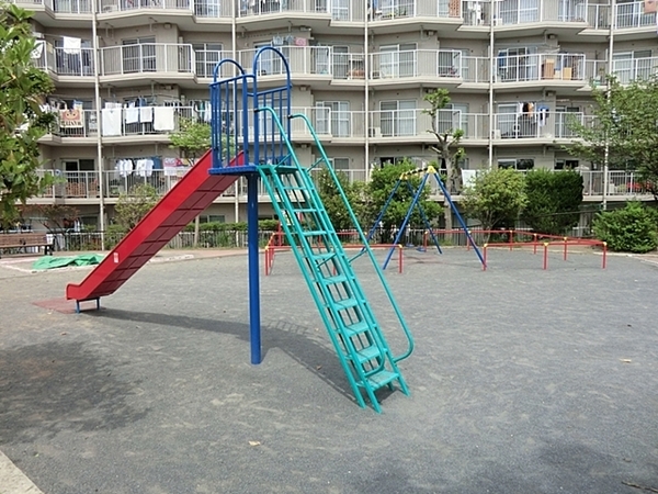 ガーデンホーム東寺尾ヒルズ(馬場町第四公園)