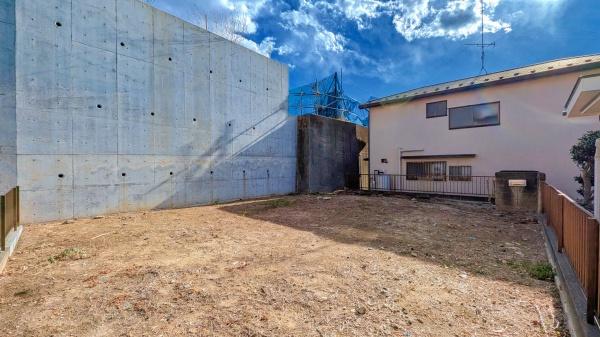 横浜市緑区鴨居３丁目の土地