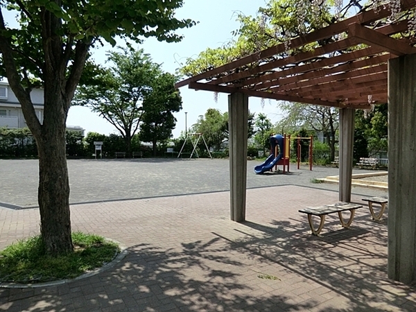 横浜市南区六ツ川4丁目の新築一戸建(平戸台公園)