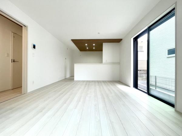 横浜市戸塚区戸塚町の新築一戸建