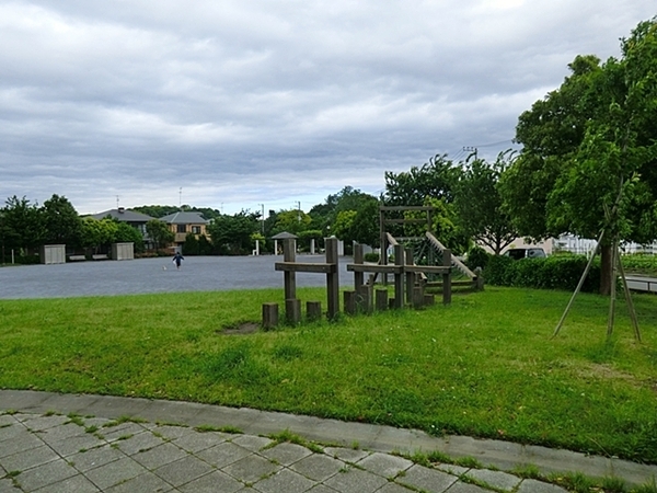 横浜市都筑区池辺町の新築一戸建(池辺町不動原公園)