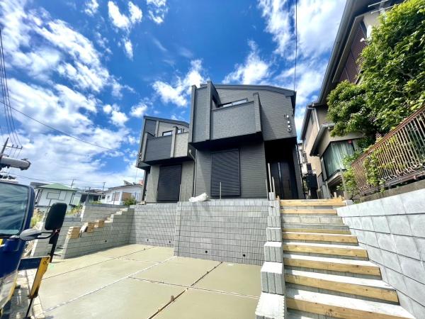 横浜市南区中里４丁目の新築一戸建