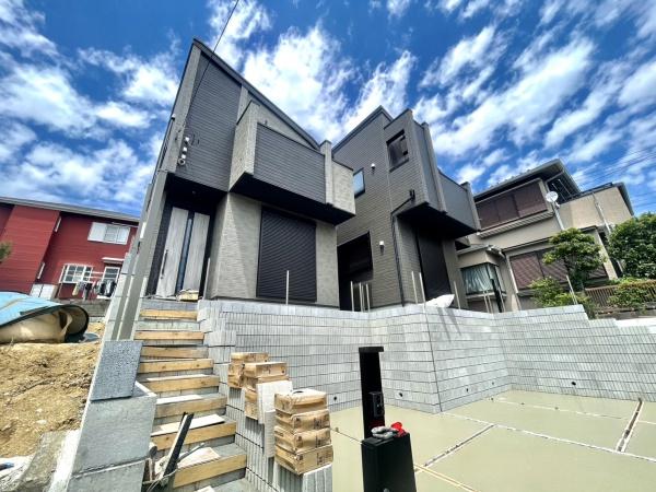 横浜市南区中里４丁目の新築一戸建