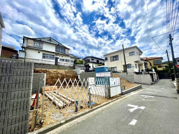 横浜市南区別所中里台の新築一戸建