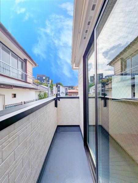 横浜市南区別所中里台の新築一戸建