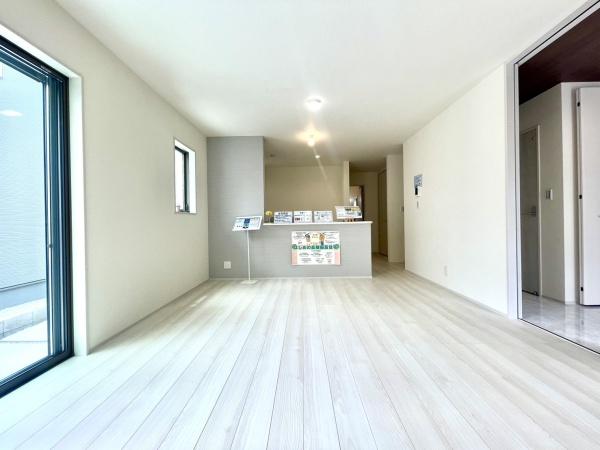 横浜市南区六ツ川２丁目の新築一戸建