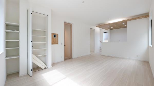 横須賀市湘南鷹取３丁目の新築一戸建
