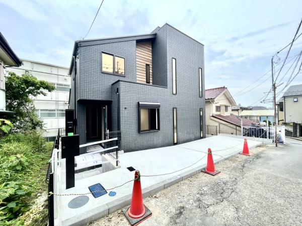 横浜市神奈川区六角橋６丁目の新築一戸建
