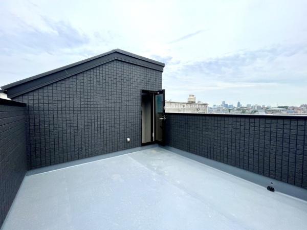 横浜市神奈川区六角橋６丁目の新築一戸建