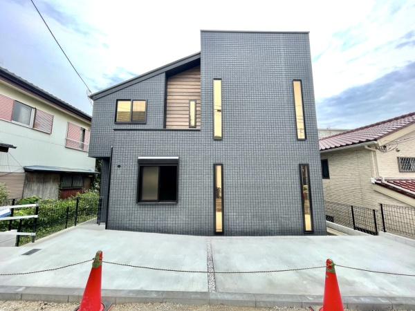 横浜市神奈川区六角橋６丁目の新築一戸建