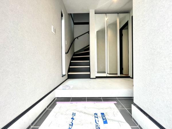 横浜市神奈川区六角橋６丁目の新築一戸建