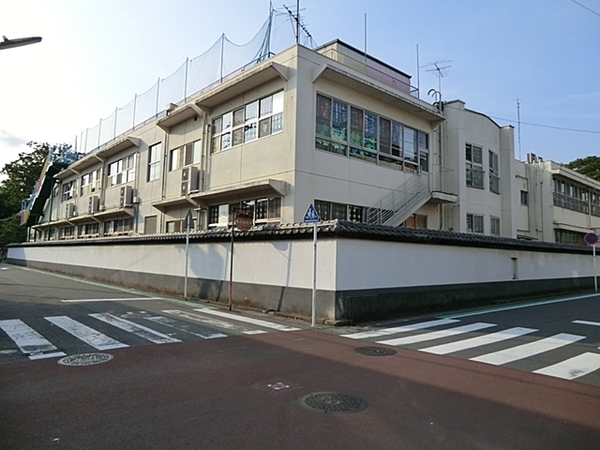 横浜市神奈川区三枚町の新築一戸建(城郷幼稚園)
