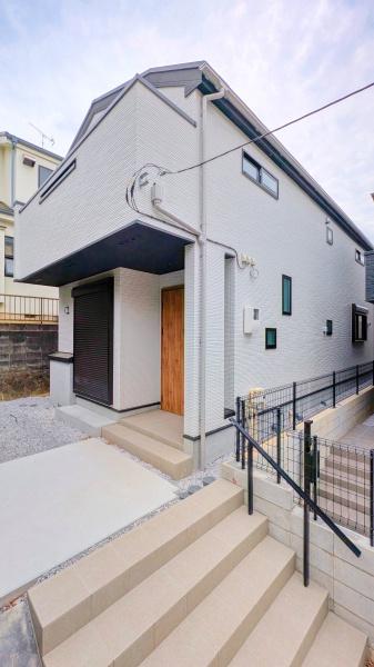 横浜市神奈川区三枚町の新築一戸建
