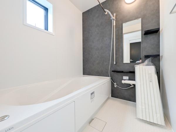 横浜市金沢区西柴2丁目の新築一戸建(バス)