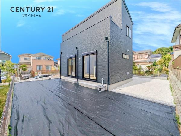 横浜市金沢区西柴2丁目の新築一戸建(庭)