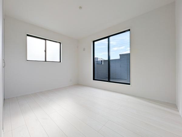 横浜市金沢区西柴2丁目の新築一戸建(洋室)