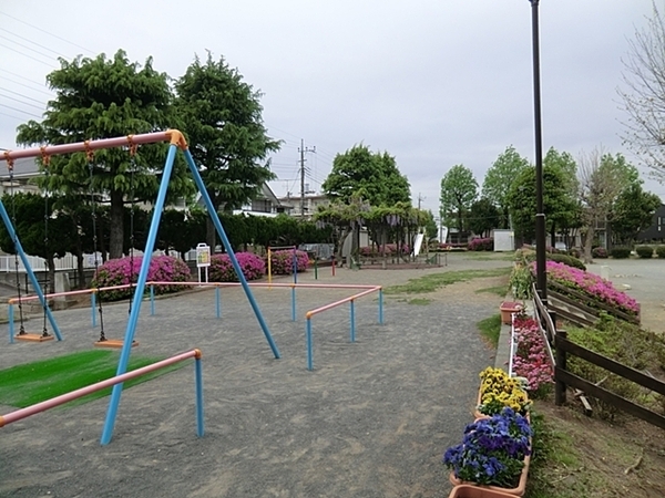 横浜市港南区日限山4丁目の新築一戸建(日限山港南プラザ公園)