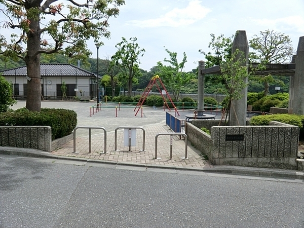 横浜市金沢区釜利谷東3丁目の新築一戸建(赤井谷第三公園)