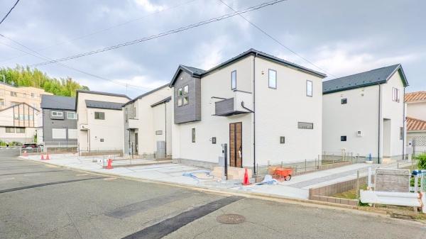 横浜市青葉区元石川町の新築一戸建