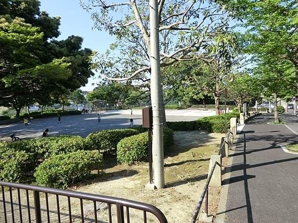 磯子パインプロムナード(磯子谷第二公園)