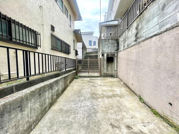 横浜市南区別所５丁目の中古一戸建て