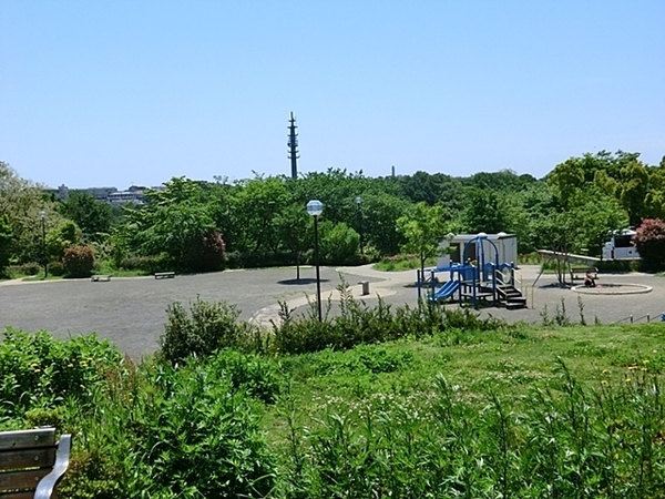 横浜星の丘ビューシティA棟(仏向倉沢北公園)