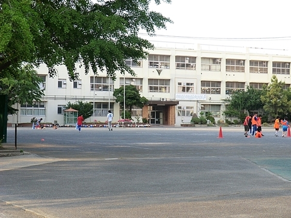 ＹＤ鶴見マンションＡ棟(横浜市立潮田小学校)