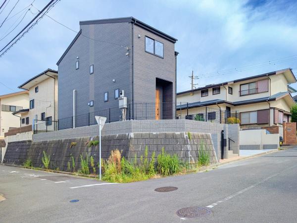 横浜市金沢区富岡西６丁目の新築一戸建