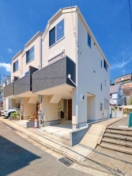 横浜市磯子区滝頭１丁目の中古一戸建