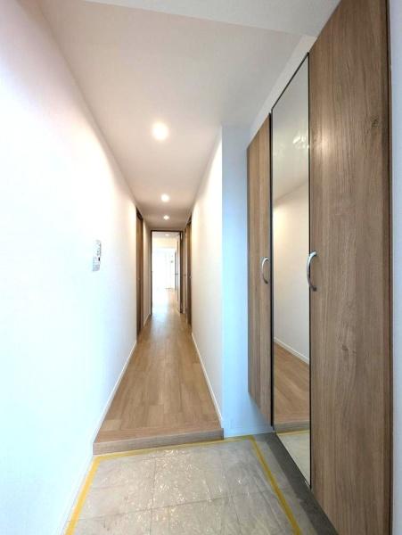 リステージ本郷台プリズムガーデン(玄関)