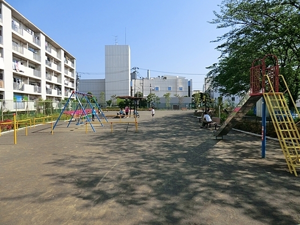日吉南パークホームズ参番館(矢上川公園)