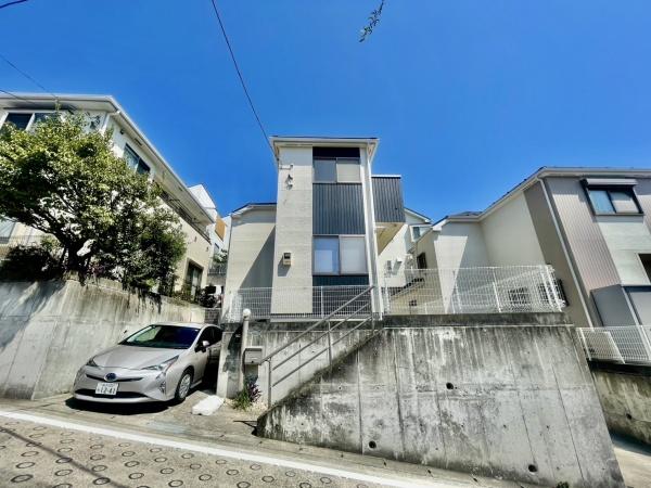 横浜市港南区日野中央１丁目の中古一戸建て