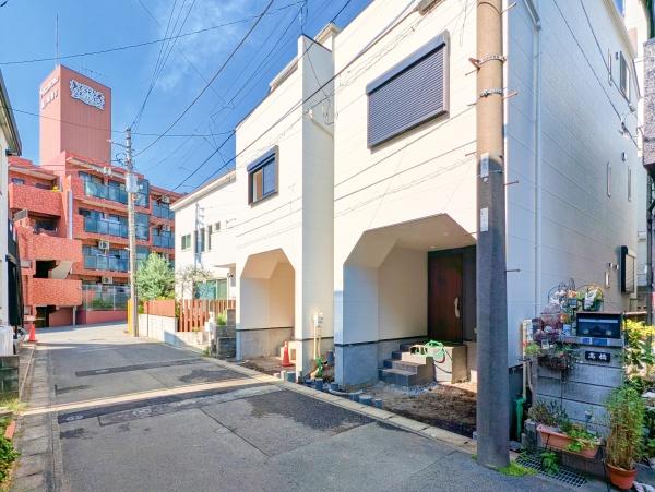 横浜市旭区鶴ケ峰本町１丁目の新築一戸建