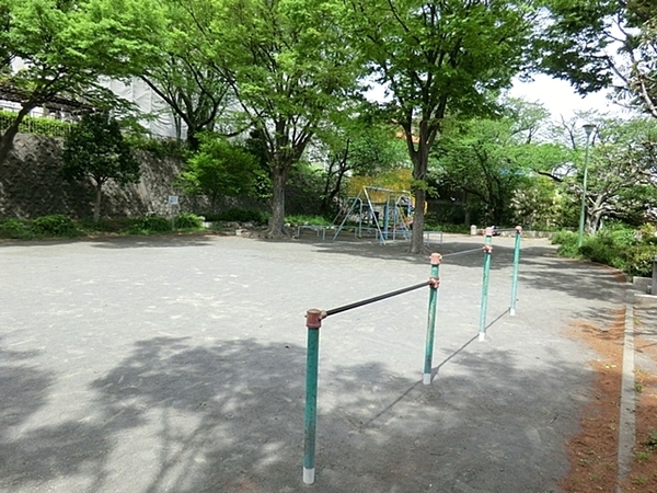 横浜市金沢区富岡西4丁目の新築一戸建(富岡第四公園)