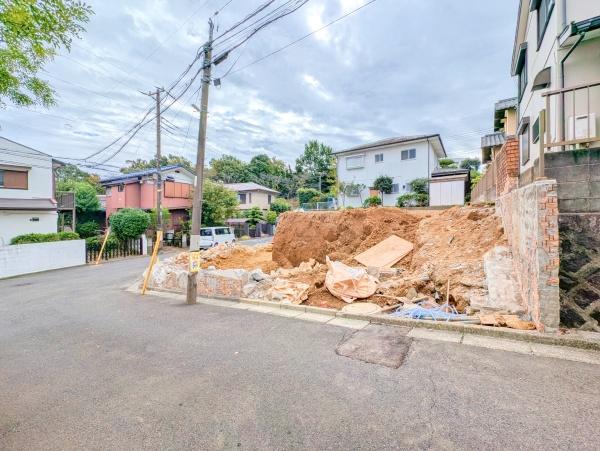 横浜市磯子区岡村８丁目の新築一戸建