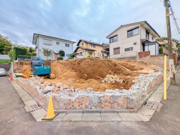 横浜市磯子区岡村８丁目の新築一戸建