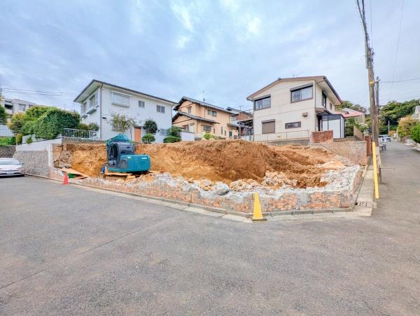 横浜市磯子区岡村８丁目の新築一戸建