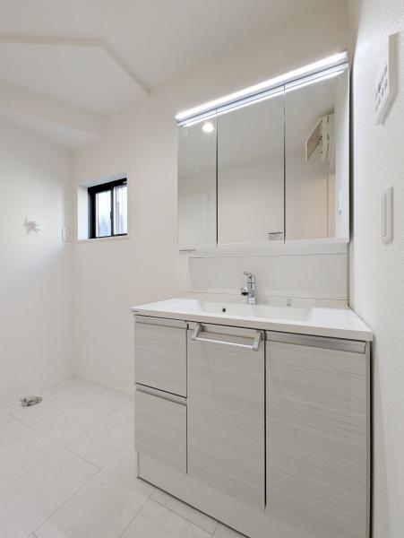 横浜市瀬谷区阿久和西2丁目の新築一戸建(洗面台・洗面所)