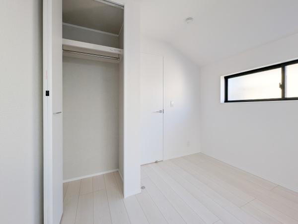 横浜市瀬谷区阿久和西2丁目の新築一戸建(洋室)