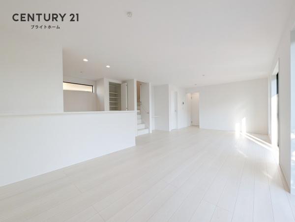 横浜市瀬谷区阿久和西2丁目の新築一戸建(リビング)