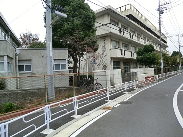 横浜市緑区白山３丁目の新築一戸建(横浜市立緑小学校)