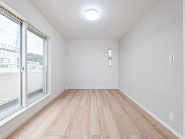 横浜市戸塚区戸塚町の新築一戸建